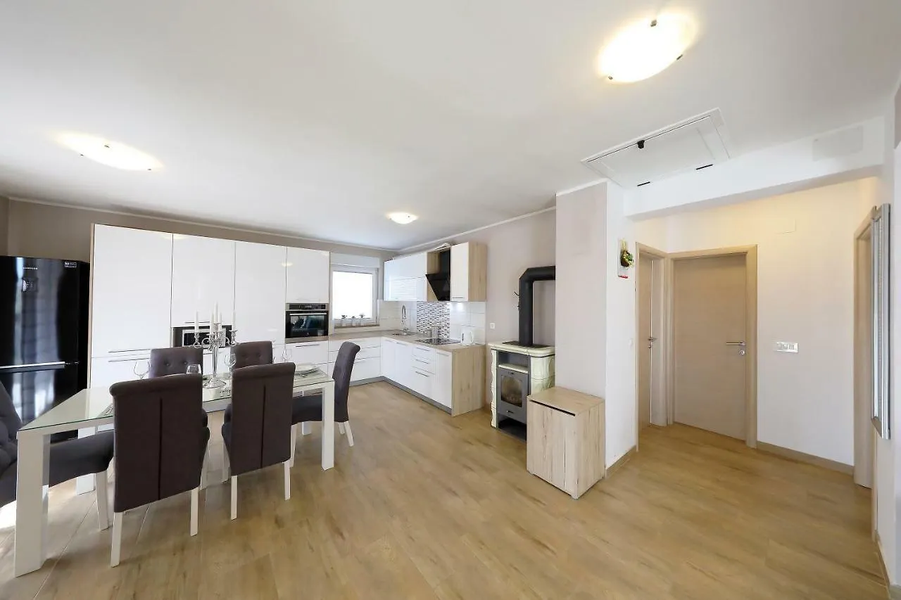 Holiday House Mia Murvica