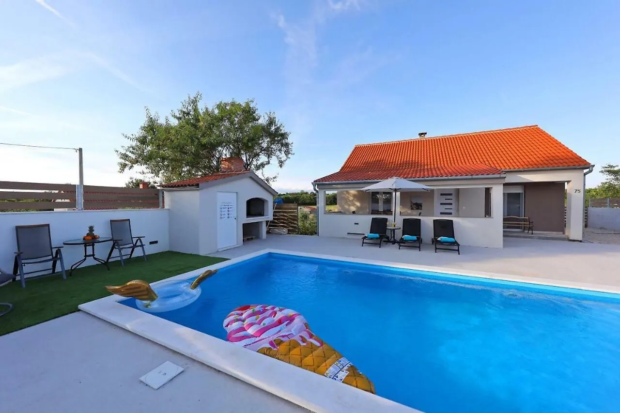 Holiday House Mia Murvica  0*, Murvica (Policnik)