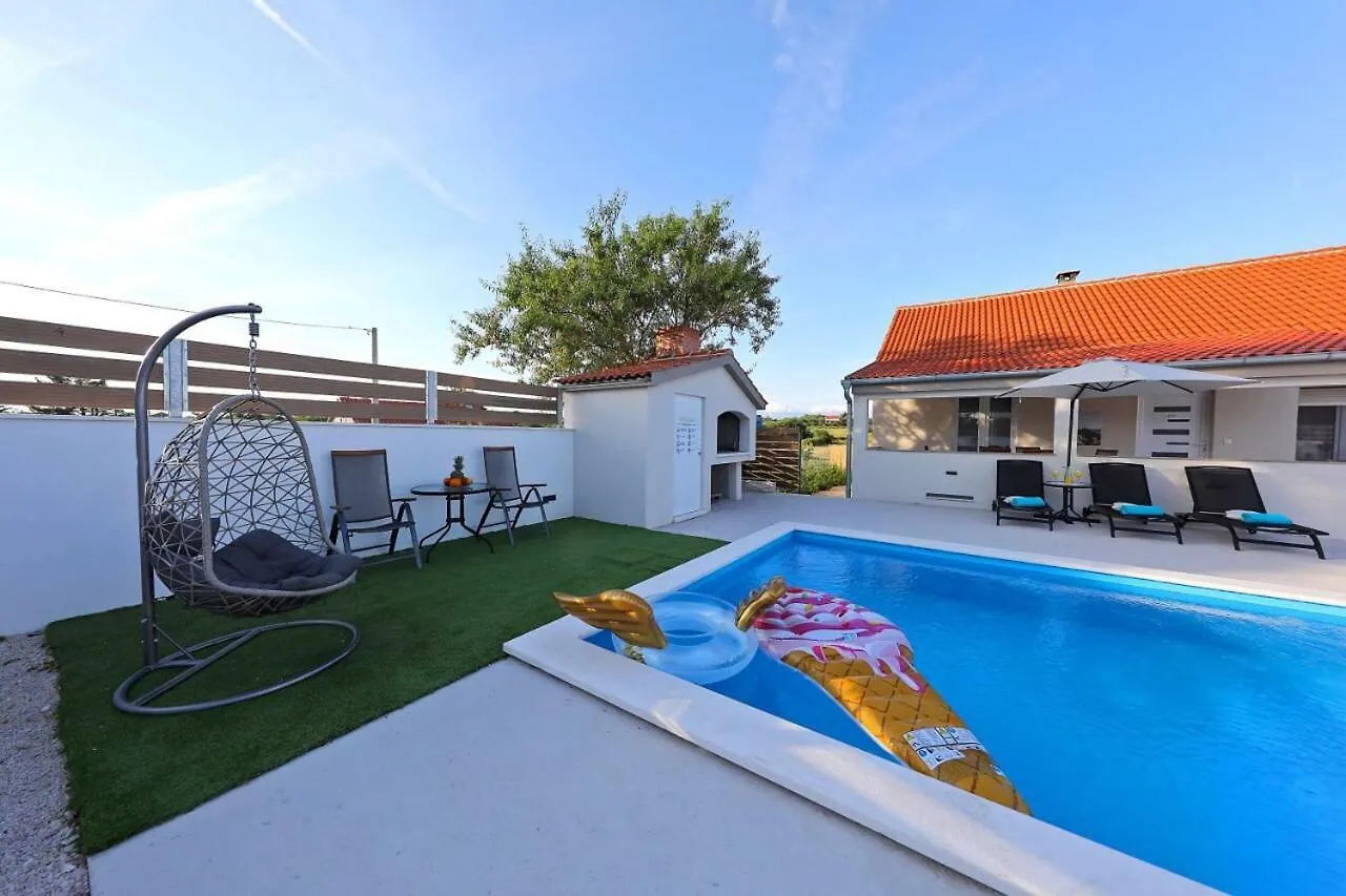 Holiday House Mia Murvica  Kroatien