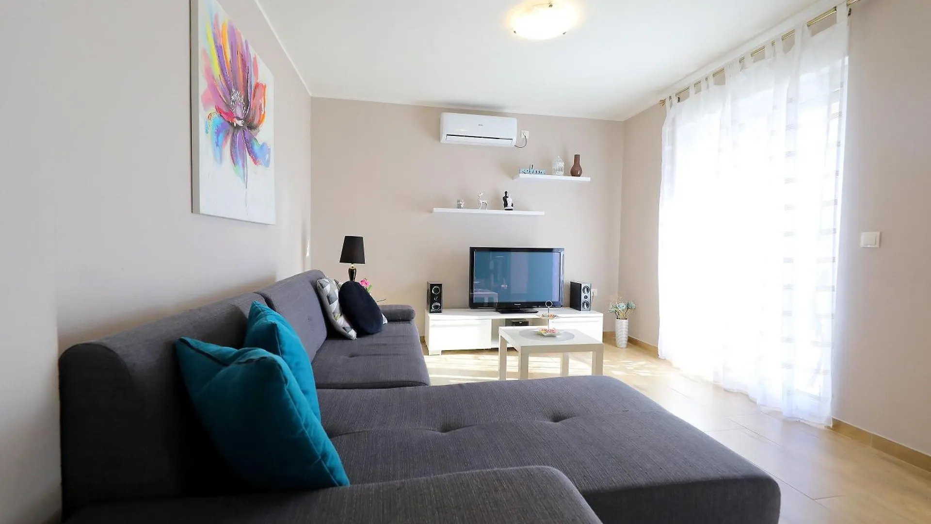 Villa Holiday House Mia Murvica  Croatia